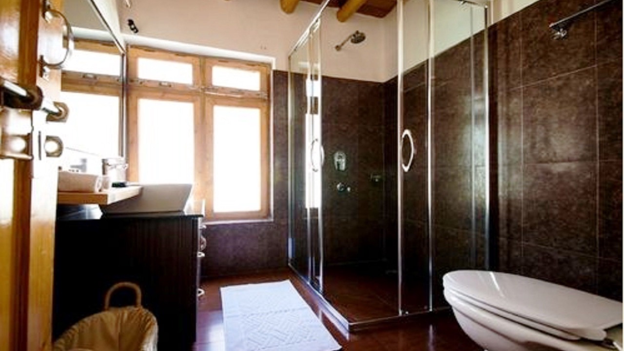 Photo of Bathroom in Leh