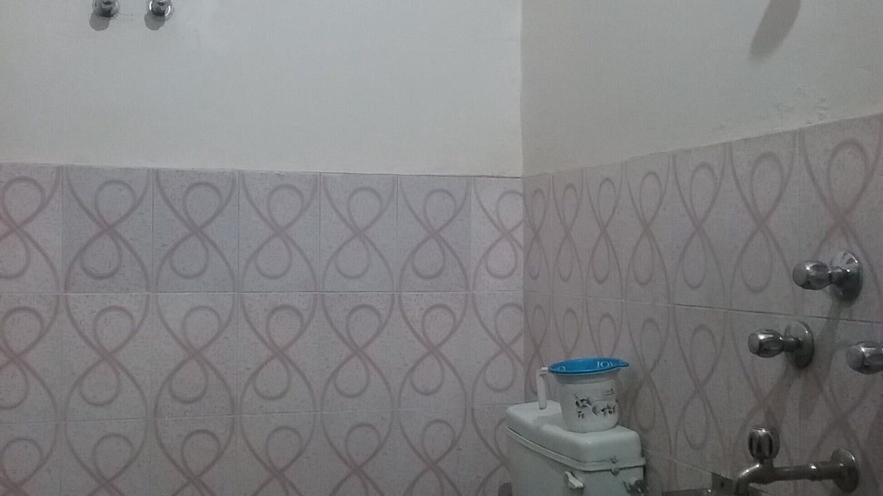 Photo of Bathroom in Varanasi