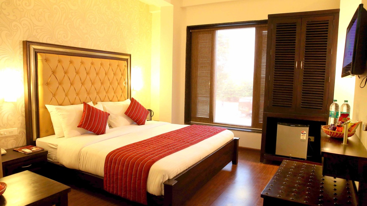 Photo of Bedroom in Taj Ganj