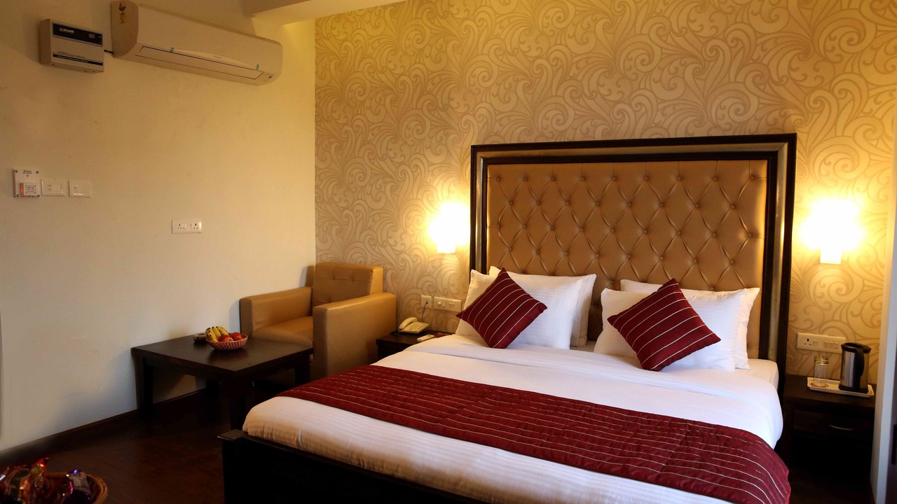Photo of Bedroom in Taj Ganj