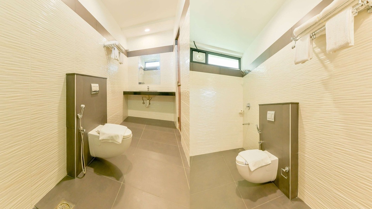 Photo of Bathroom in Clover Park