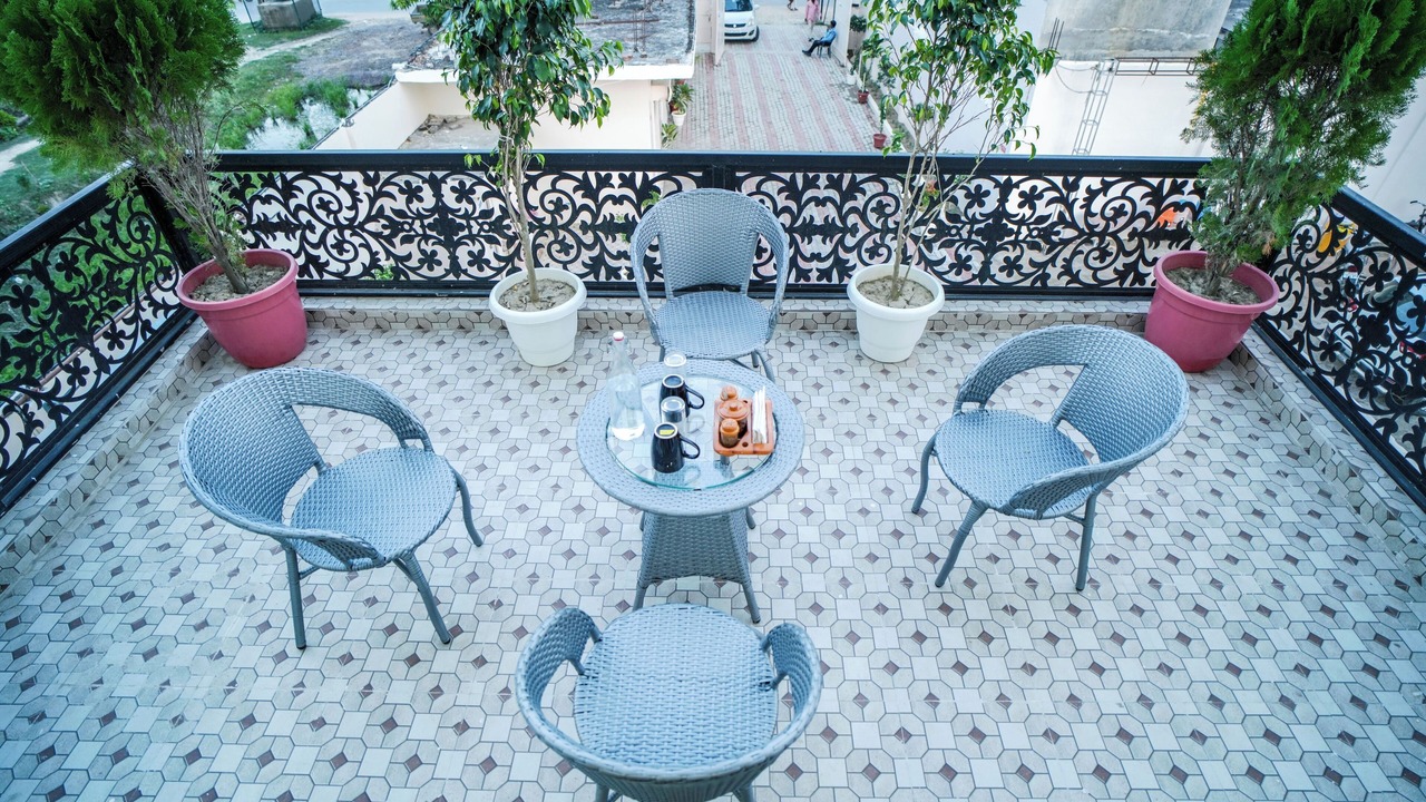 Photo of Patio Balcony in Faizabad