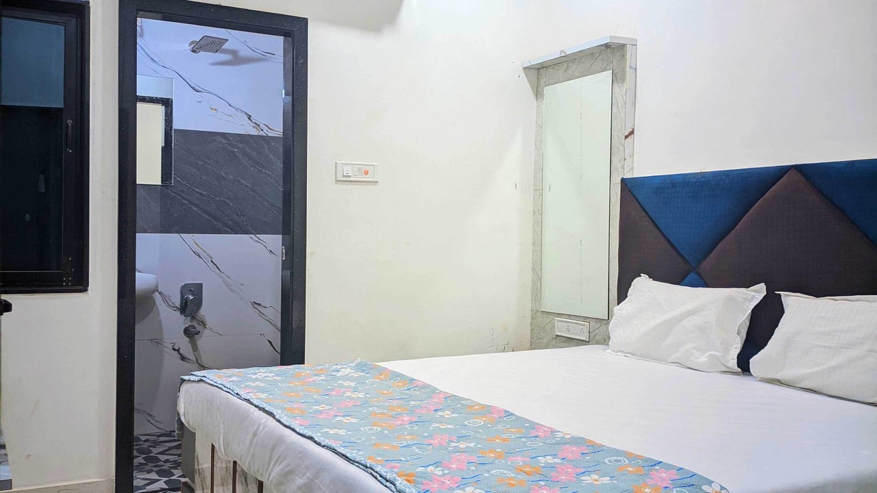 Photo of Bedroom in Omkareshwar