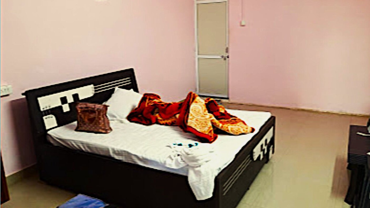 Photo of Bedroom in Rajpipla