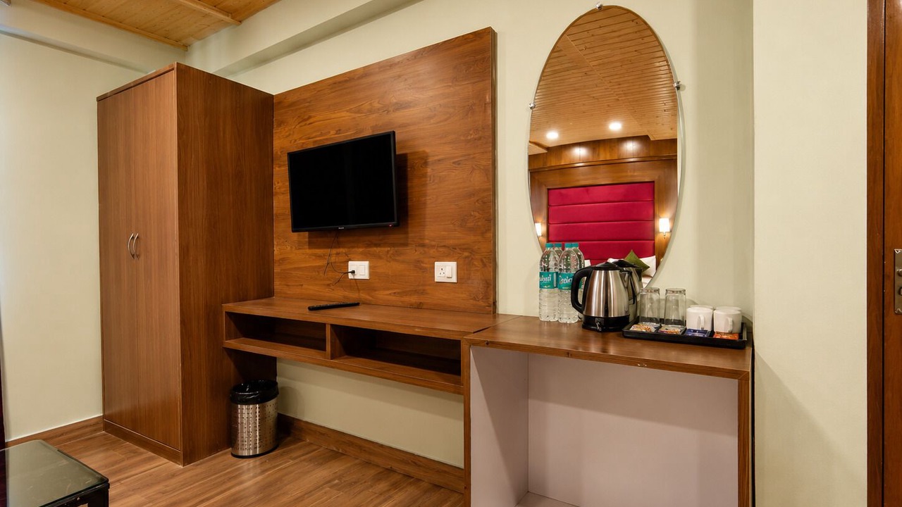 Photo of Bedroom in Badrinath
