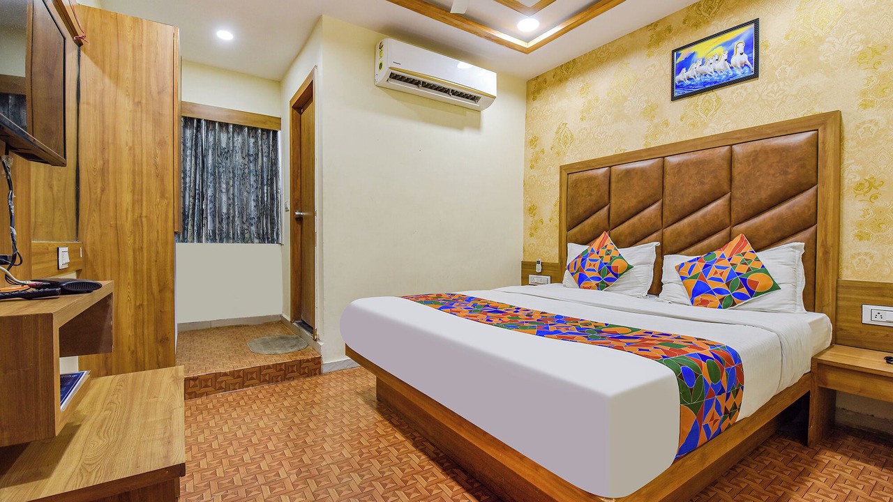 Photo of Bedroom in Navrangpura