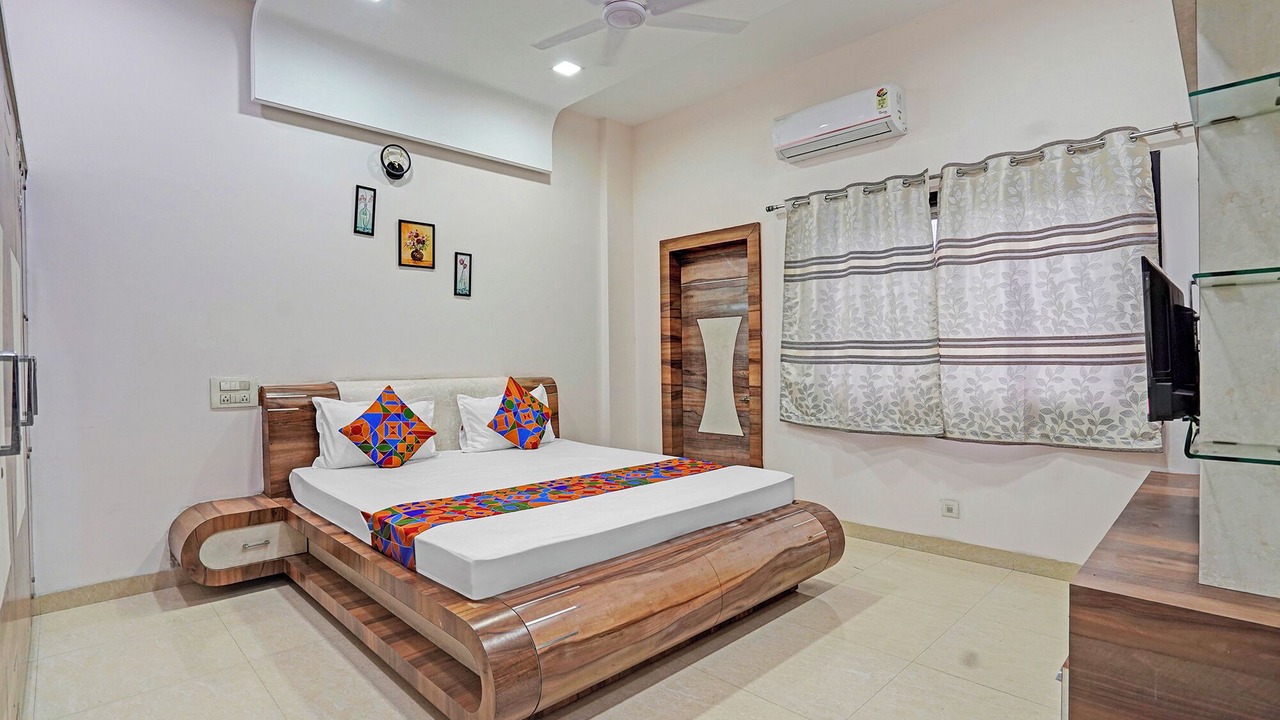 Photo of Bedroom in Alandi