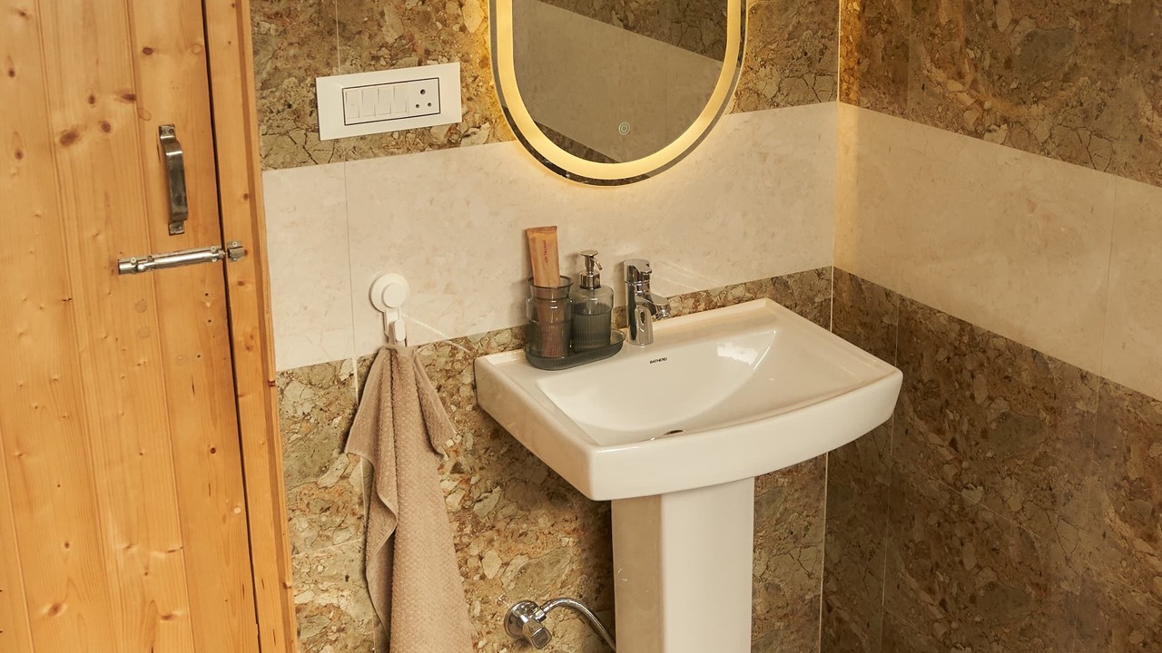 Photo of Bathroom in Banjar