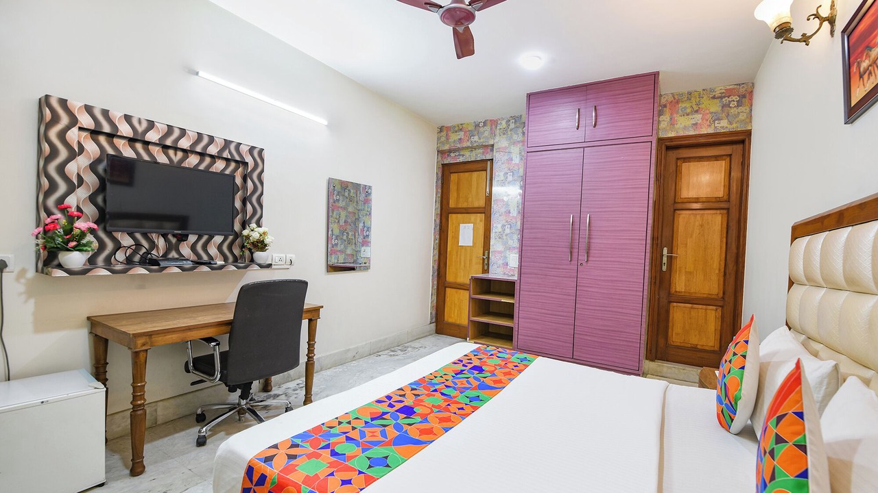 Photo of Bedroom in DLF City