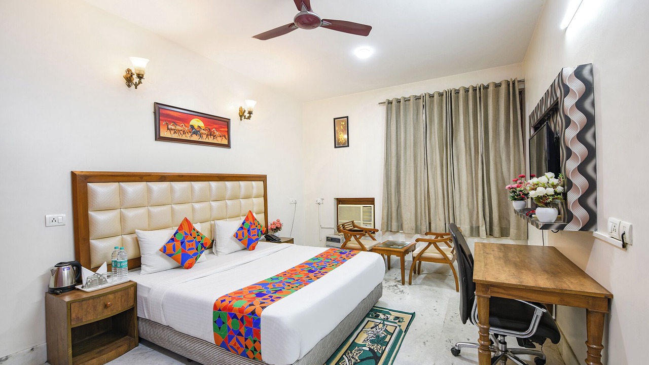 Photo of Bedroom in DLF City