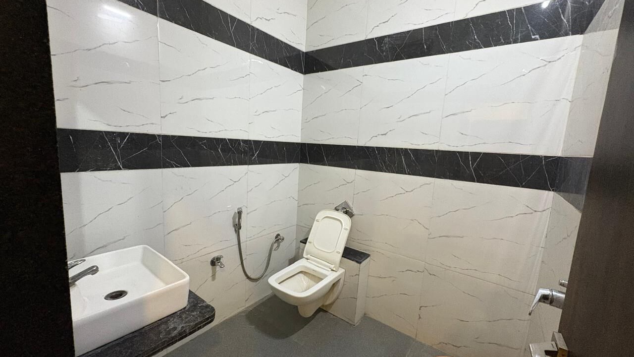 Photo of Bathroom in Abu Road