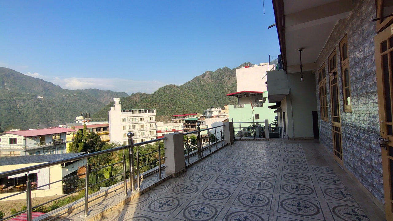 Photo of Patio Balcony in Tapovan