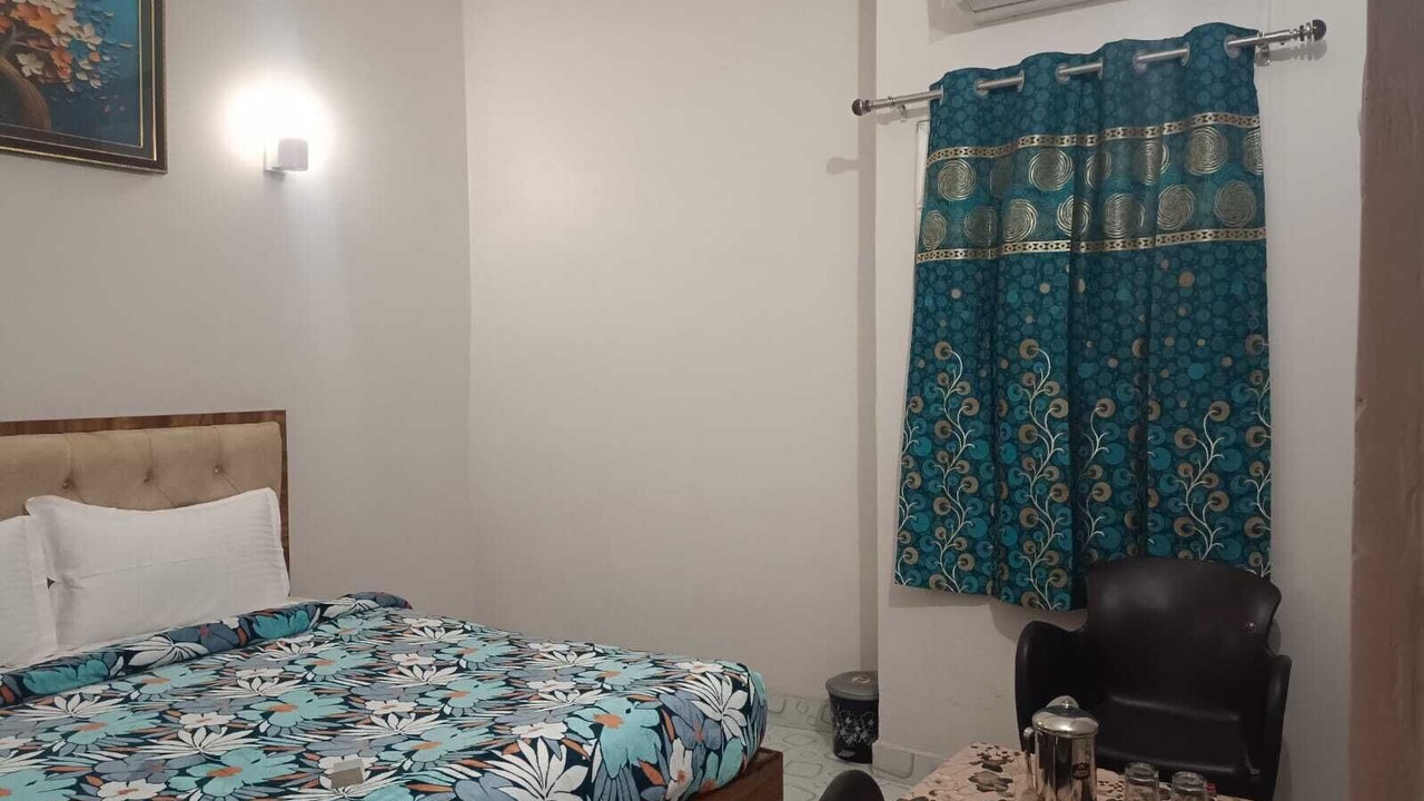 Photo of Bedroom in Kakarmatha