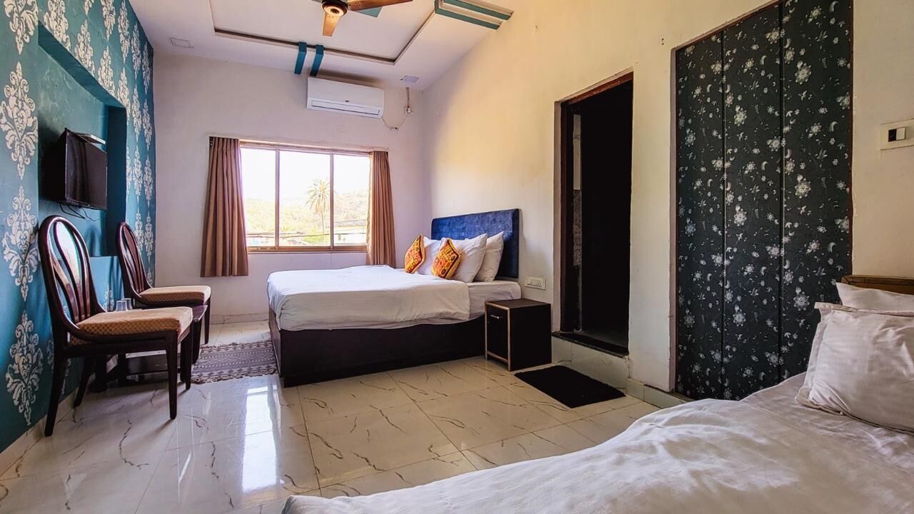 Photo of Bedroom in Mount Abu