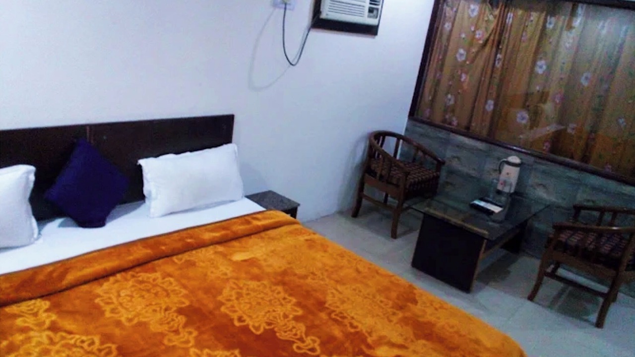 Photo of Bedroom in Mayapur