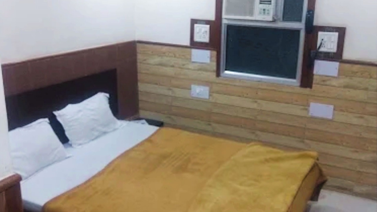 Photo of Bedroom in Mayapur