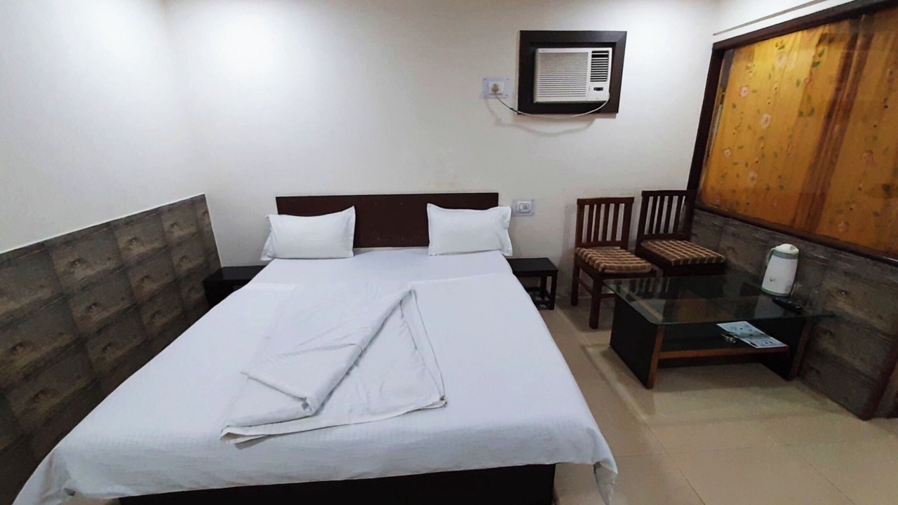 Photo of Bedroom in Mayapur