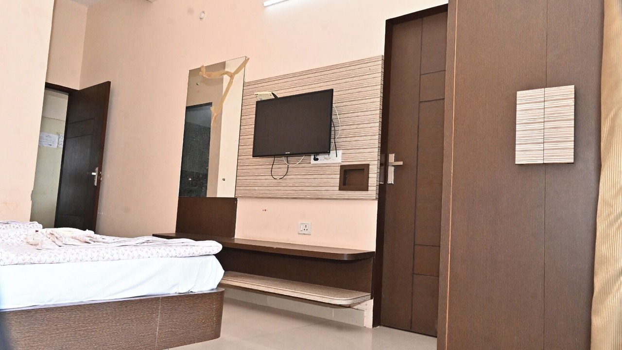 Photo of Bedroom in Sikar