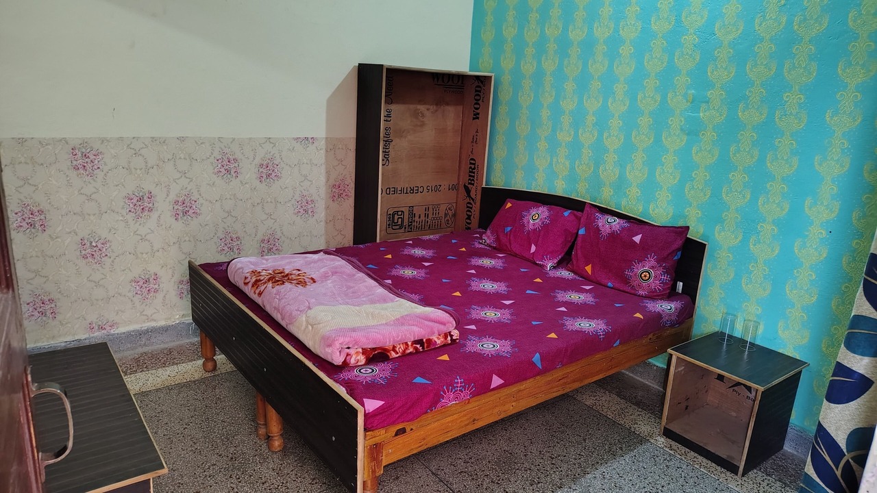 Photo of Bedroom in Rajgarhi