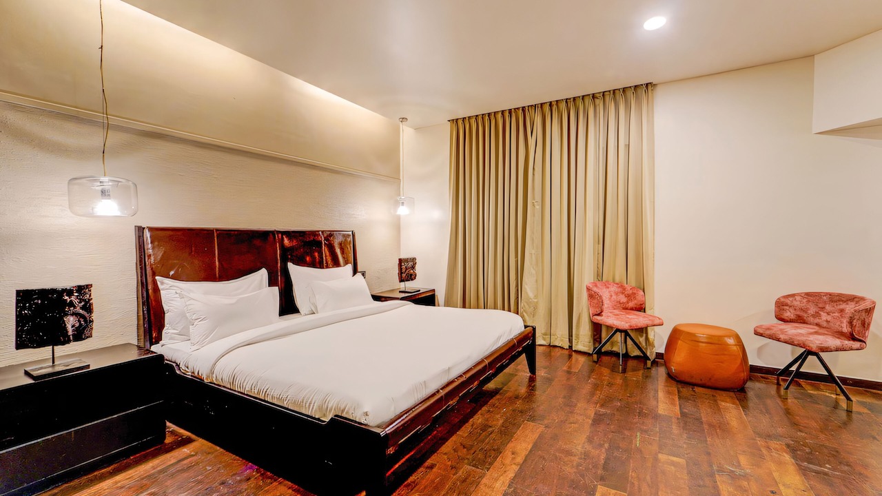 Photo of Bedroom in Thousand Lights West