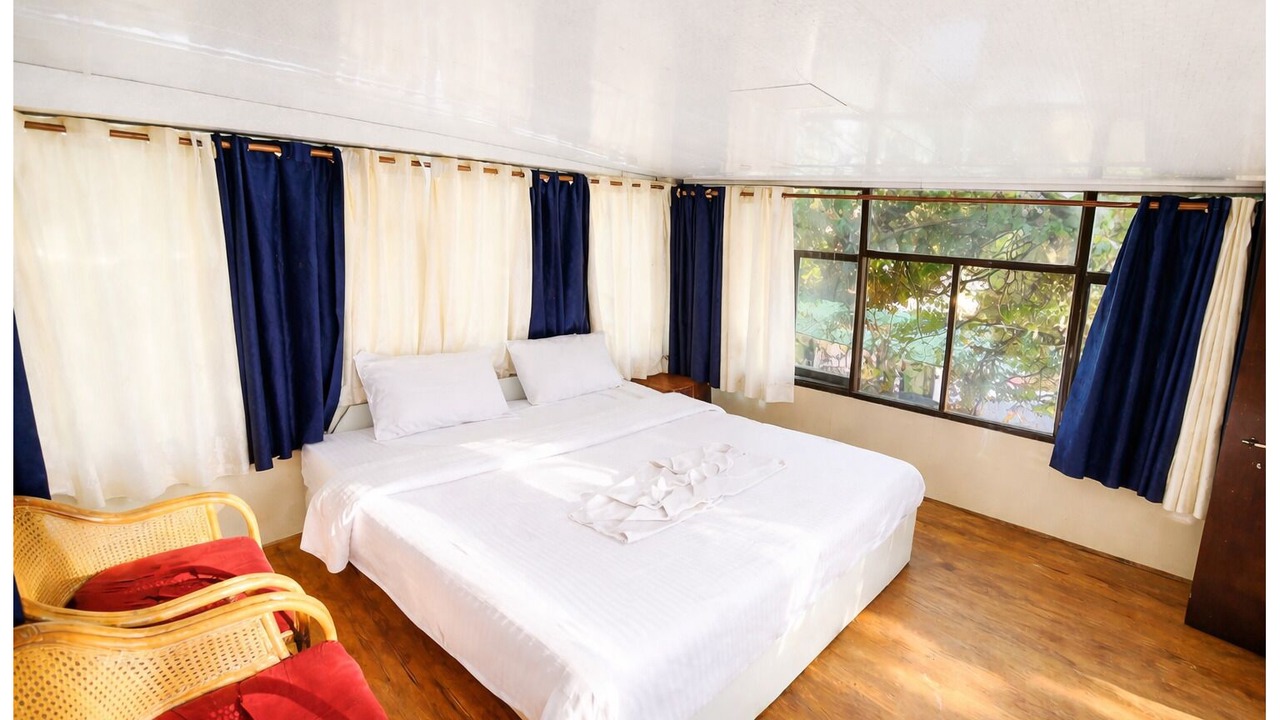 Photo of Bedroom in Nainital