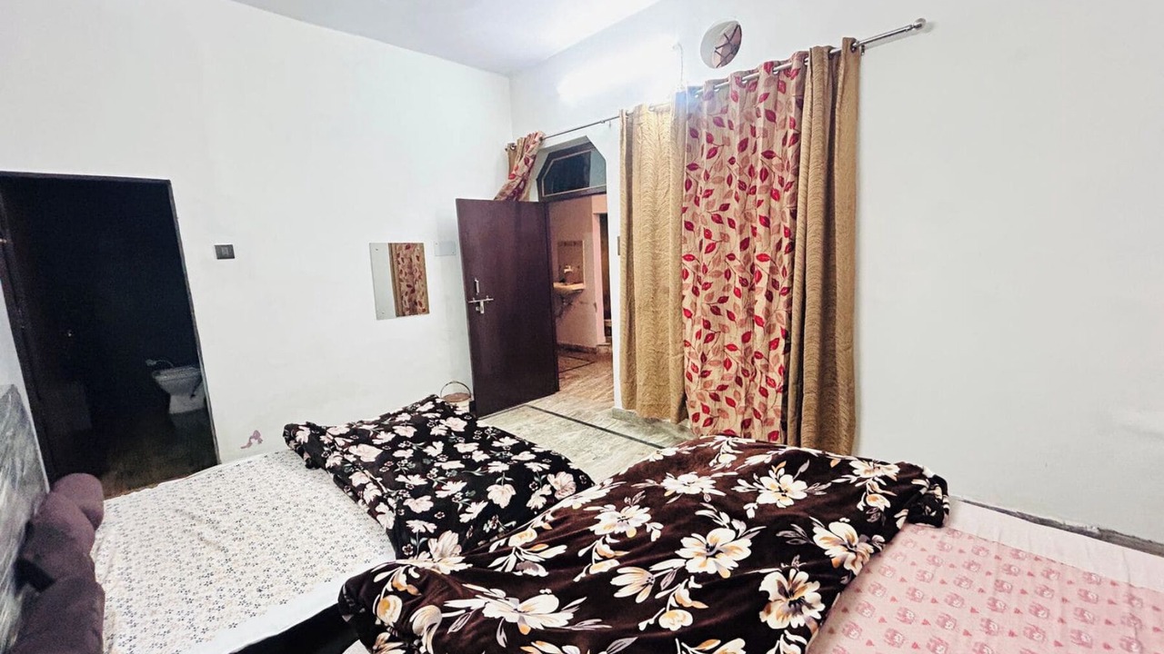 Photo of Bedroom in Mathura