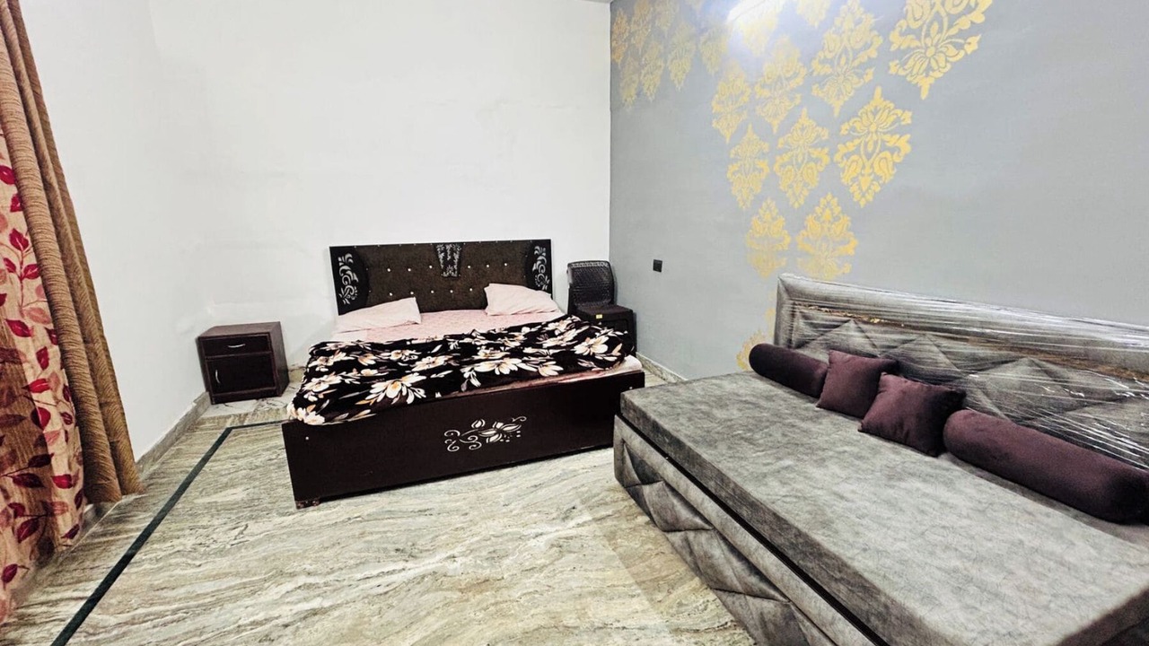Photo of Bedroom in Mathura