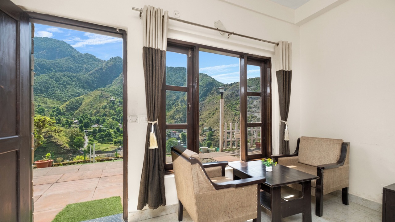 Photo of Patio Balcony in Mussoorie