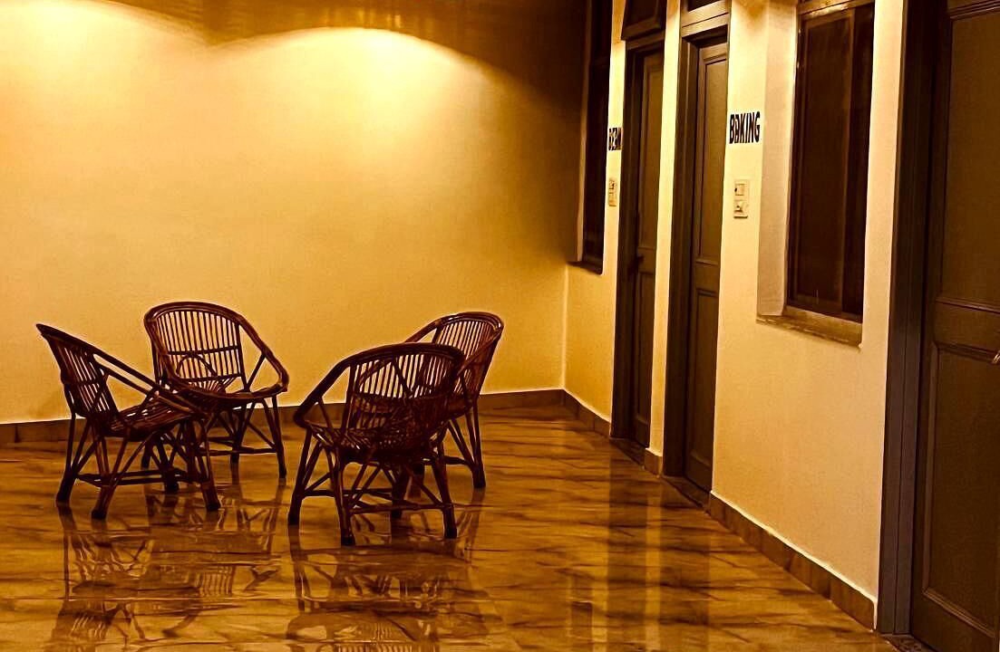 Photo of Livingroom in Tapovan