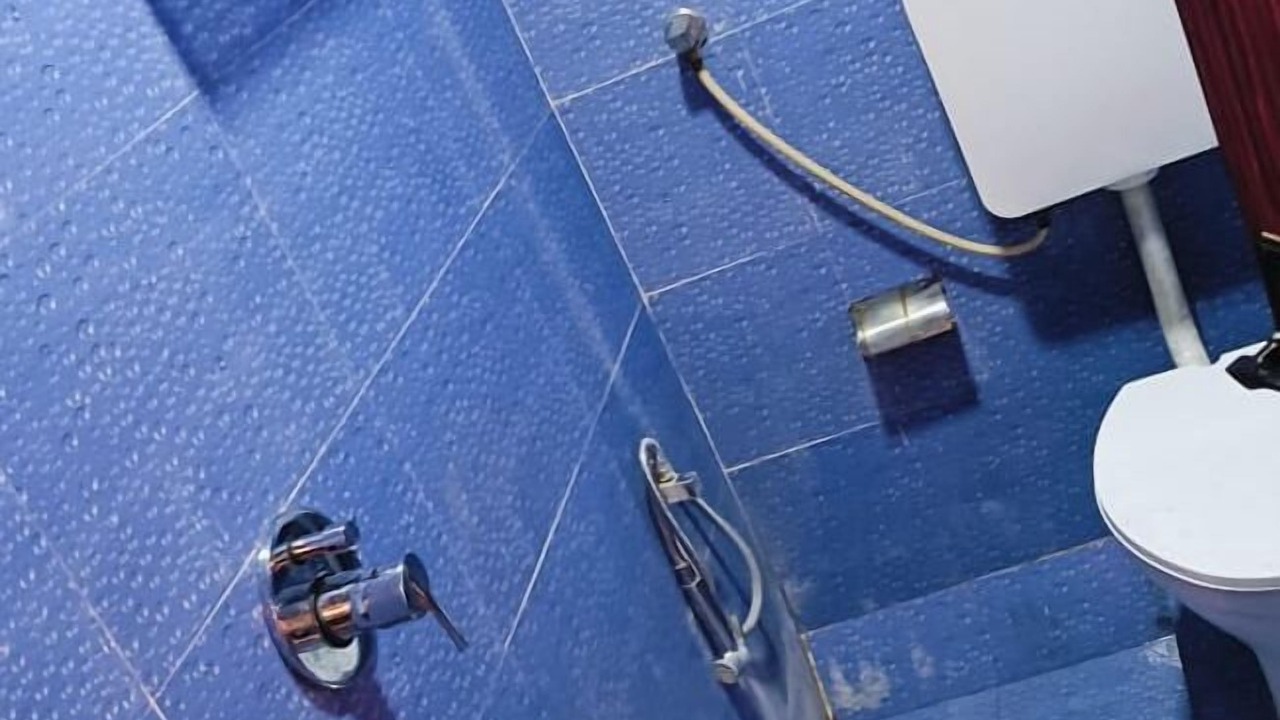 Photo of Bathroom in Manjhanpur