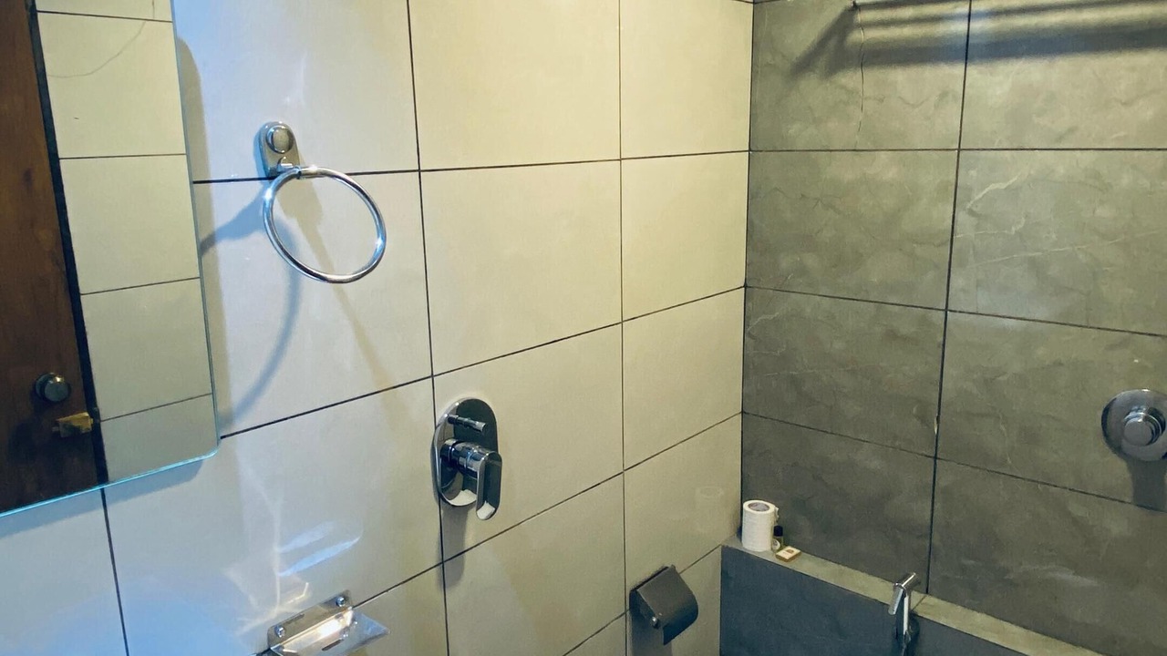 Photo of Bathroom in Wellington Pier
