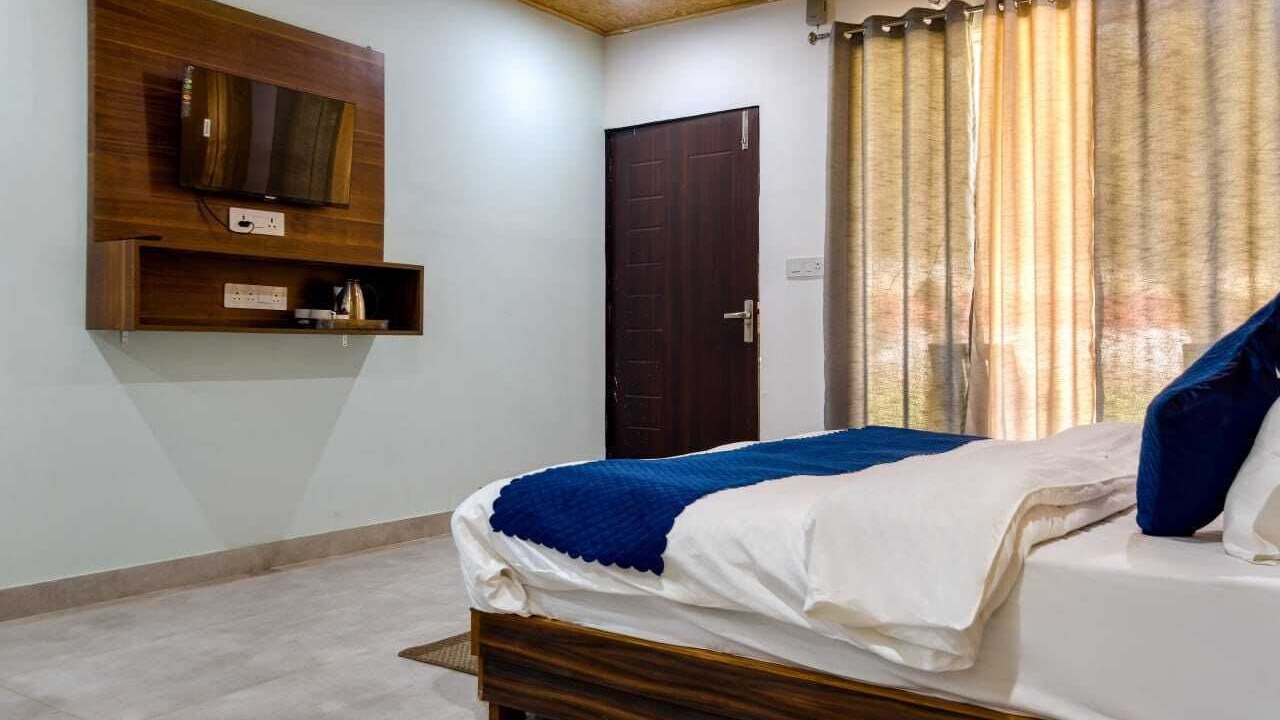 Photo of Bedroom in Ramnagar