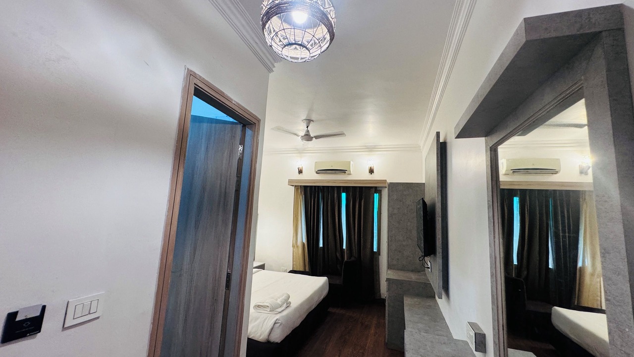 Photo of Bedroom in Dhikuli