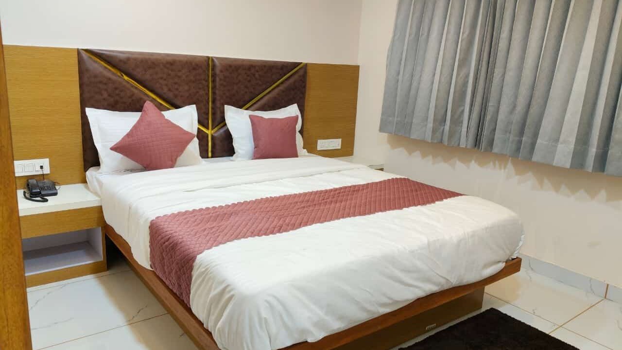 Photo of Bedroom in Navrangpura
