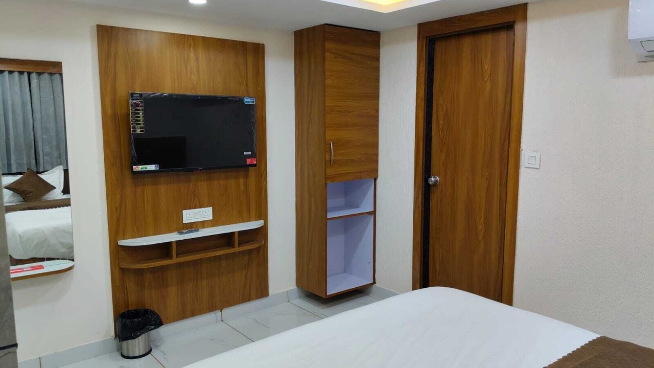 Photo of Bedroom in Navrangpura