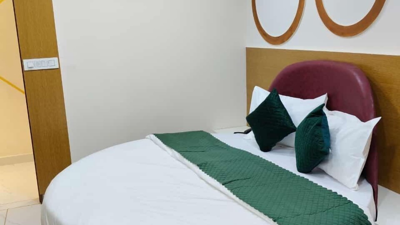 Photo of Bedroom in Navrangpura