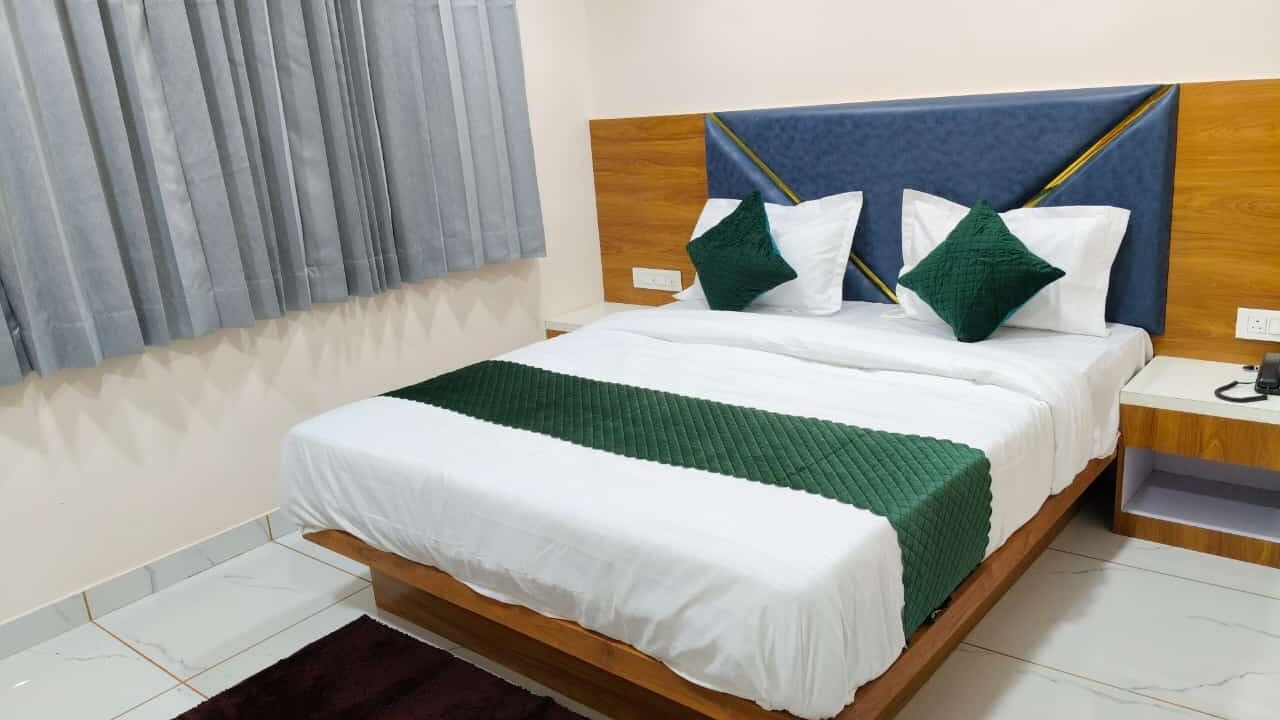 Photo of Bedroom in Navrangpura