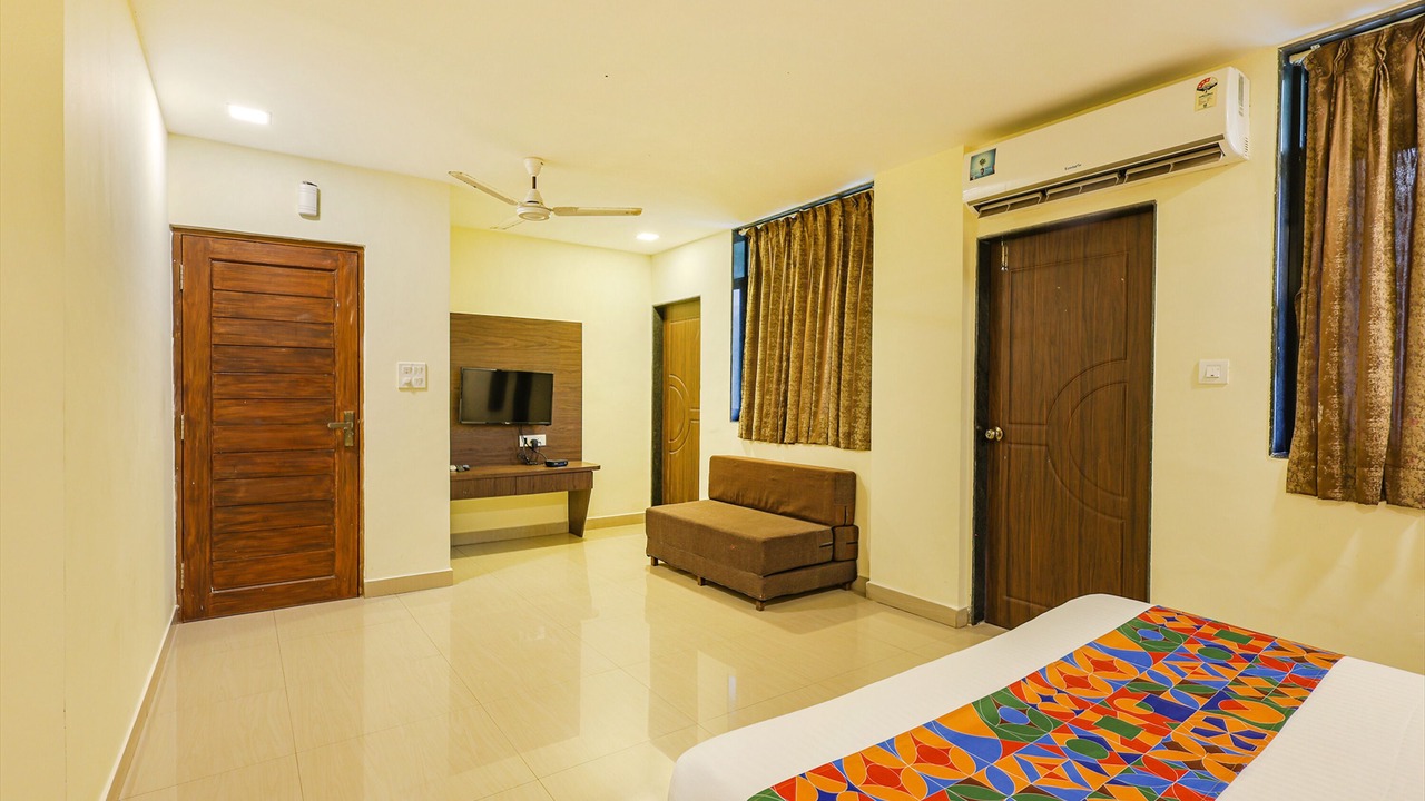 Photo of Bedroom in Candolim