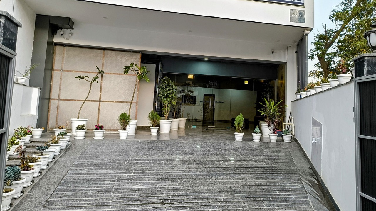 Photo of Outdoor in DLF Phase 1