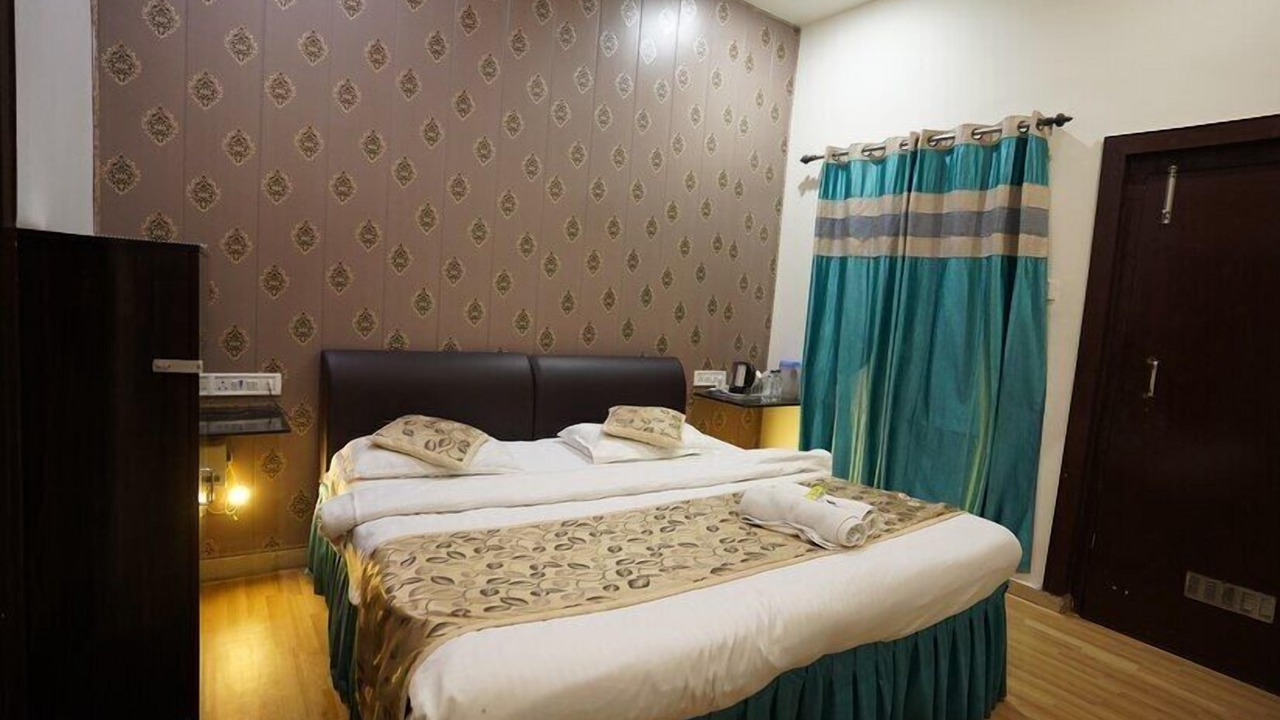 Photo of Bedroom in Allahabad