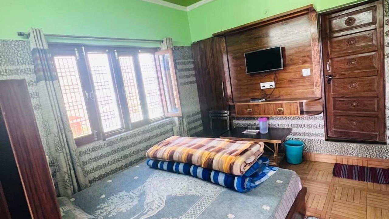 Photo of Bedroom in Ukhimath
