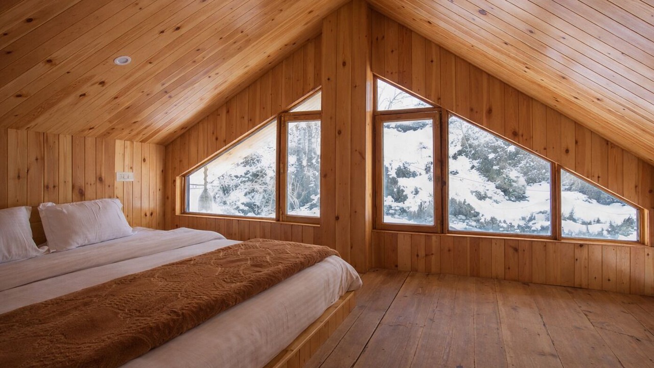 Photo of Bedroom in Jibhi