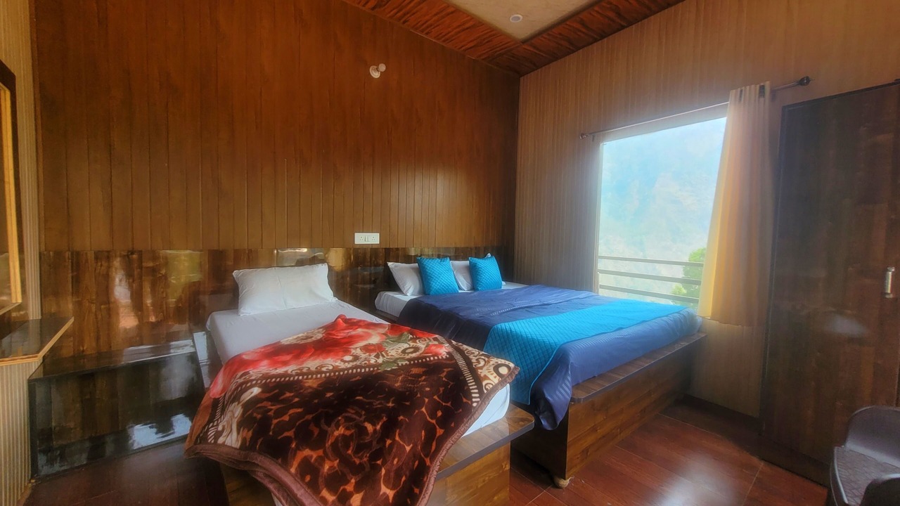 Photo of Bedroom in Narainkoti