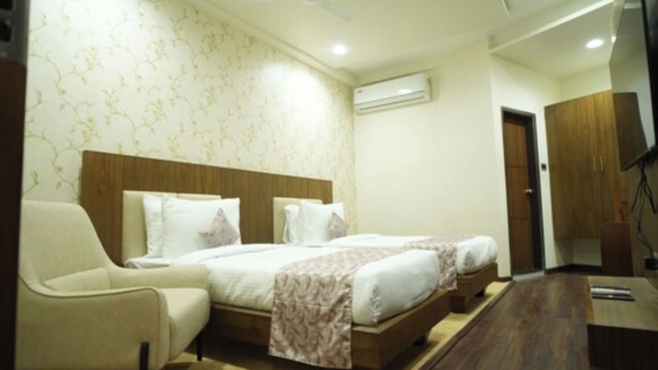 Photo of Bedroom in Sayajiganj
