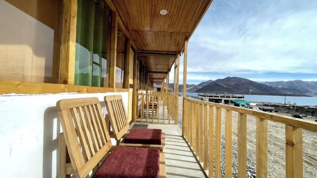 Photo of Patio Balcony in Man