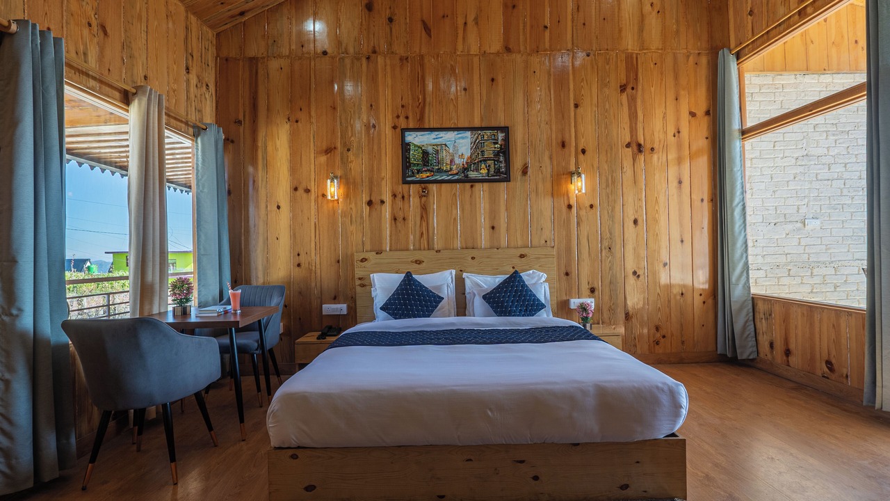 Photo of Bedroom in Mukteshwar
