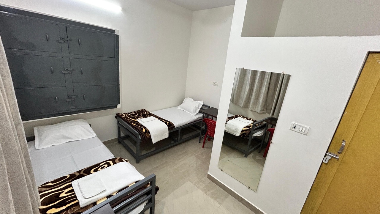 Photo of Bedroom in Allahabad