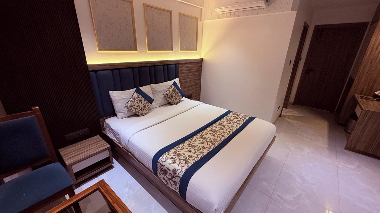 Photo of Bedroom in Amarnath