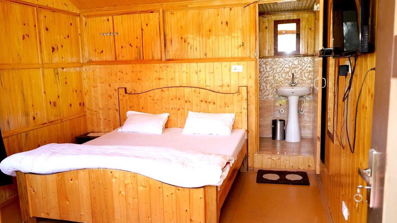 Photo of Bedroom in Kandaghat