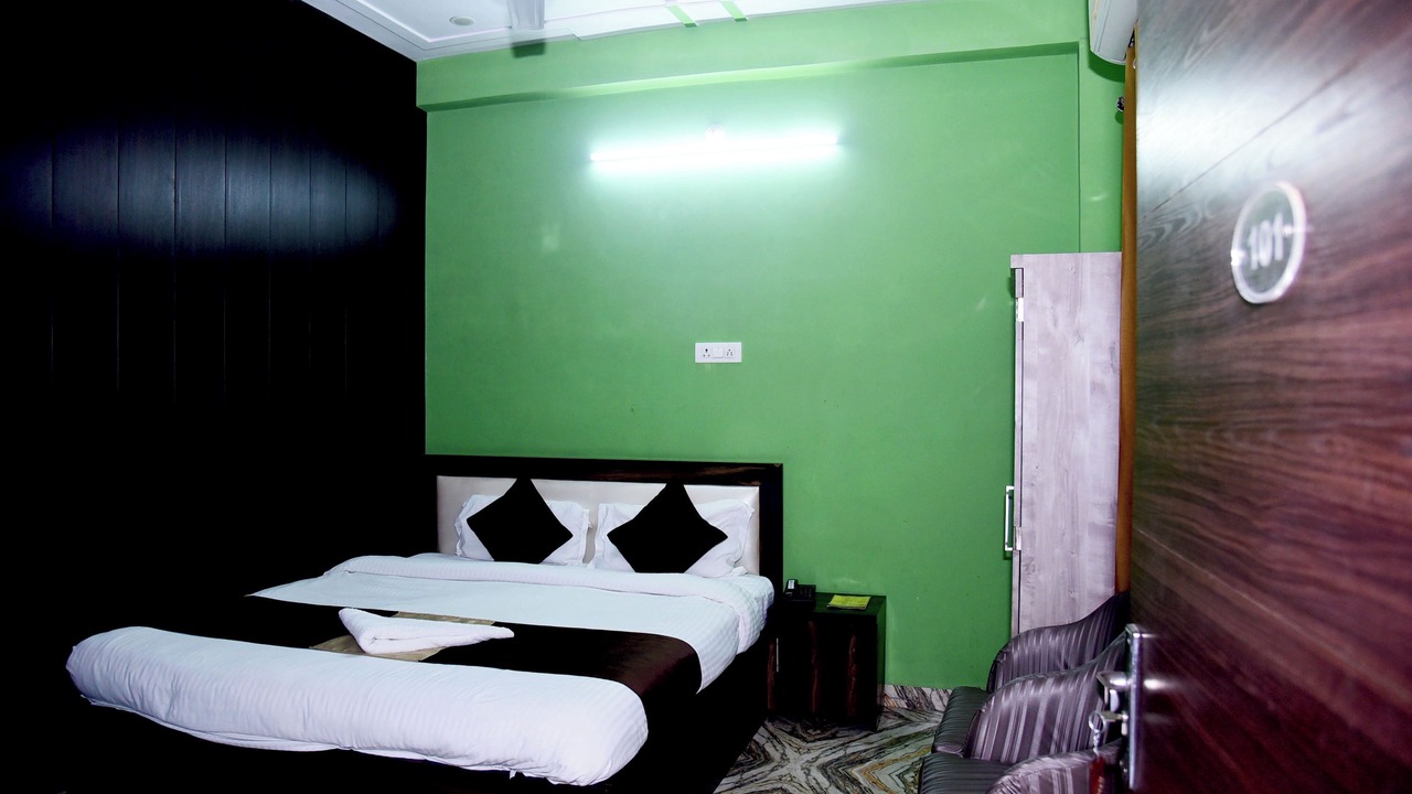 Photo of Bedroom in Naini